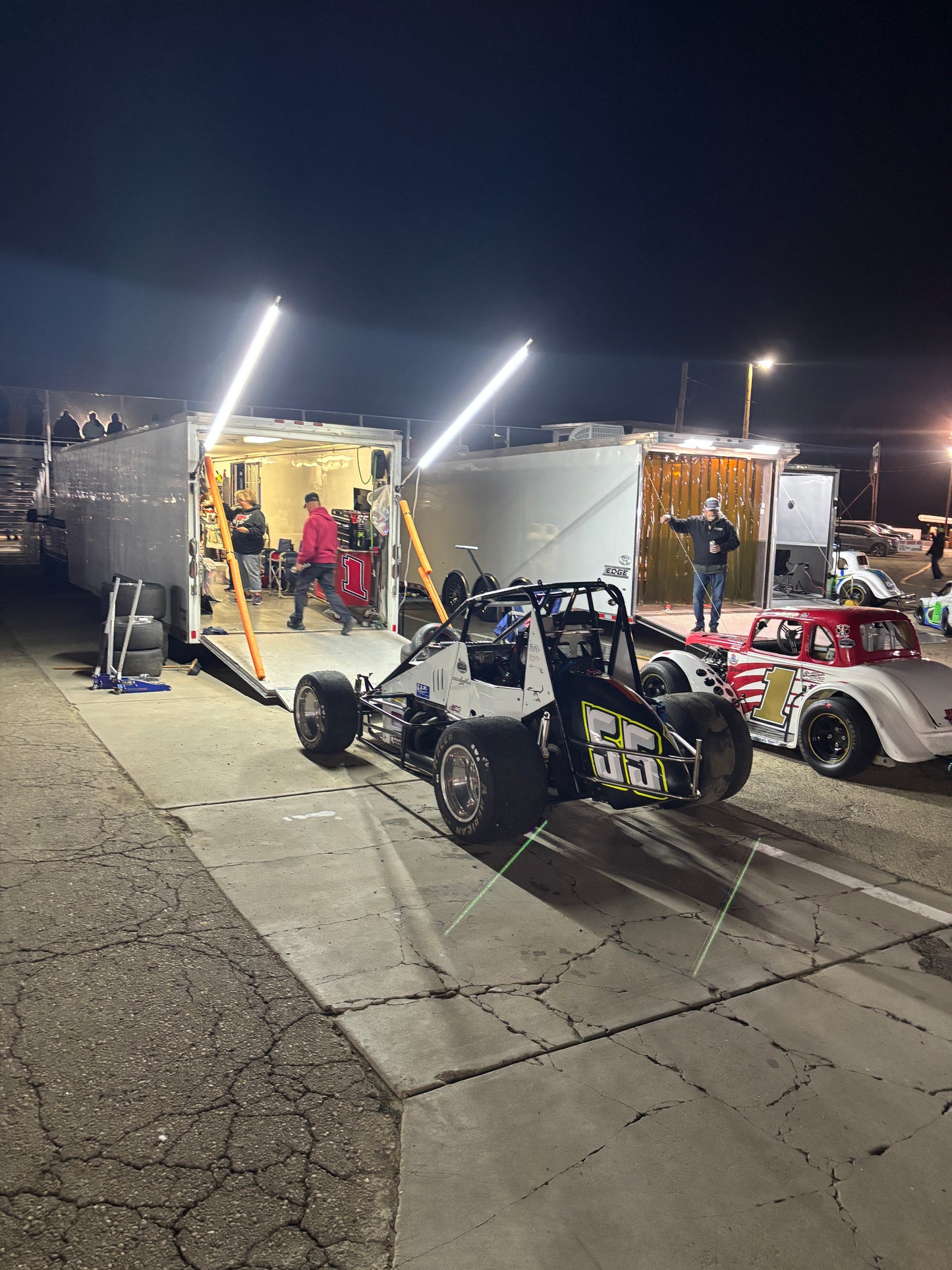 Asphalt Sprint Car with 10FT Pit Lights