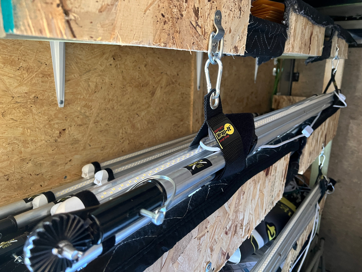 Trailer with Interior Straps, D Rings for Pit Light Storage