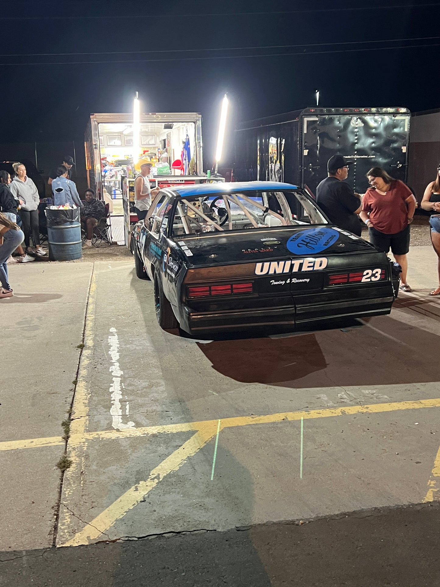 5FT Pit Lights attached to a Pit Box